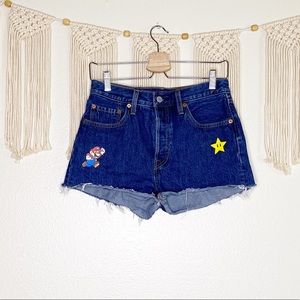 LEVIS x SUPER MARIO 501 jean shorts size 27